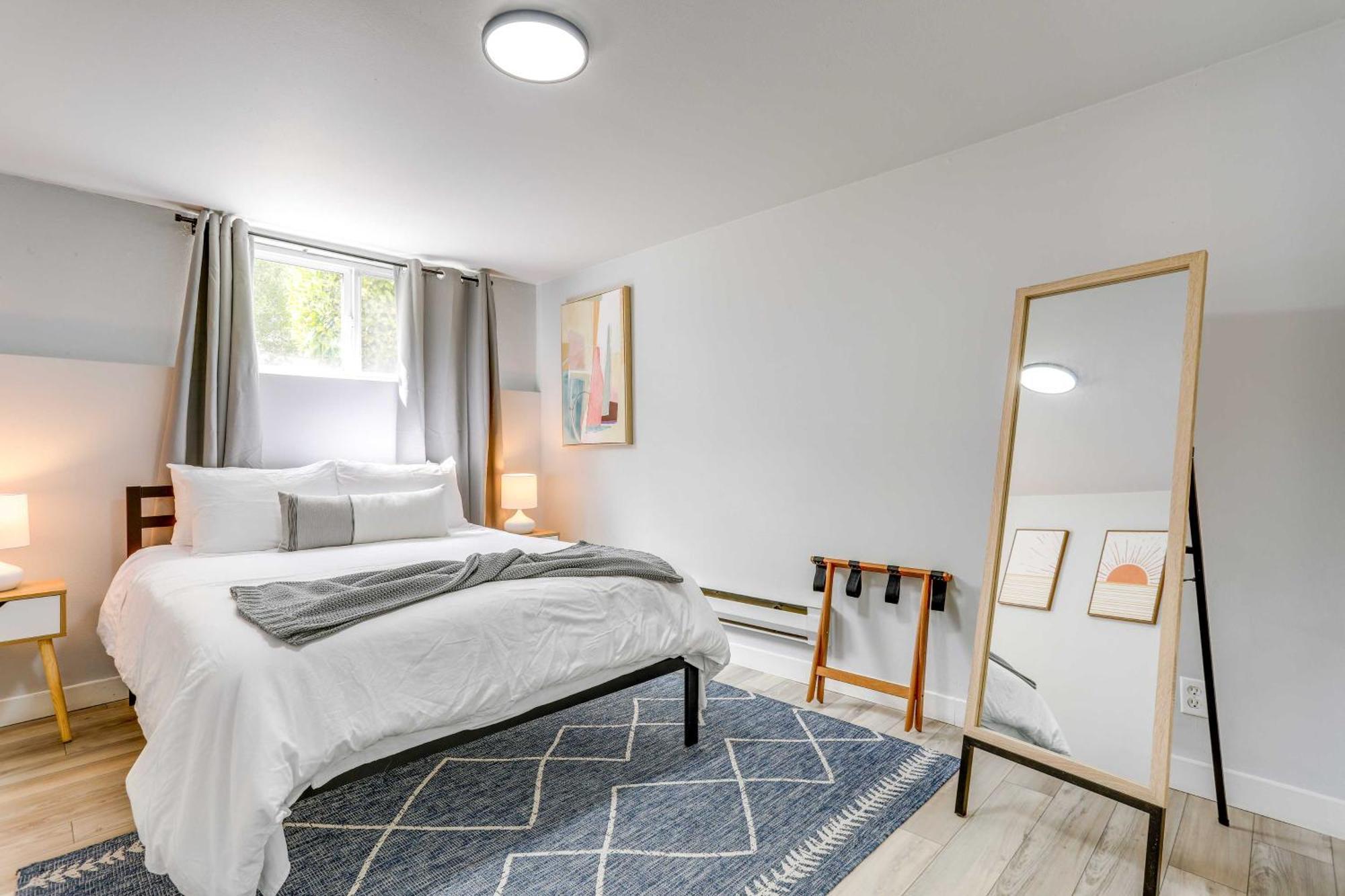Seattle Garden Apt Walk To Water And Amenities! Exterior photo